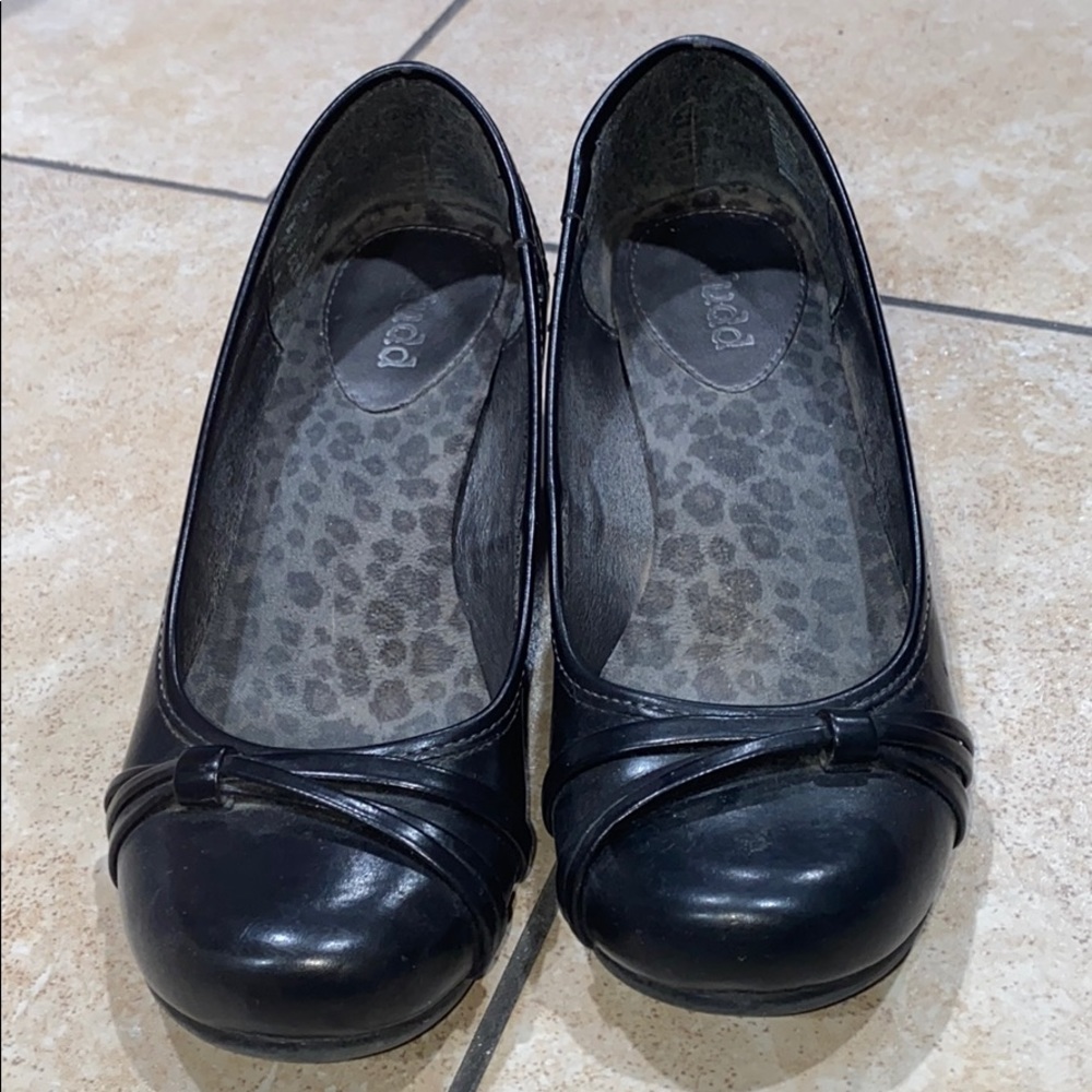 Wedge shoes